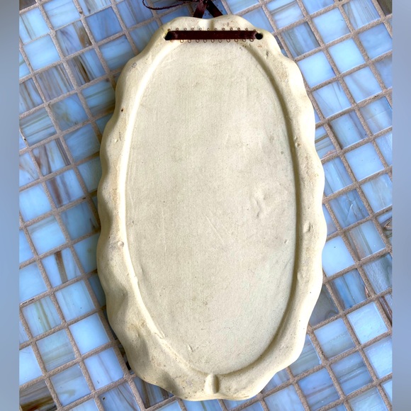 “The Queen Bee Lived Here” Signage - Picture 3 of 3